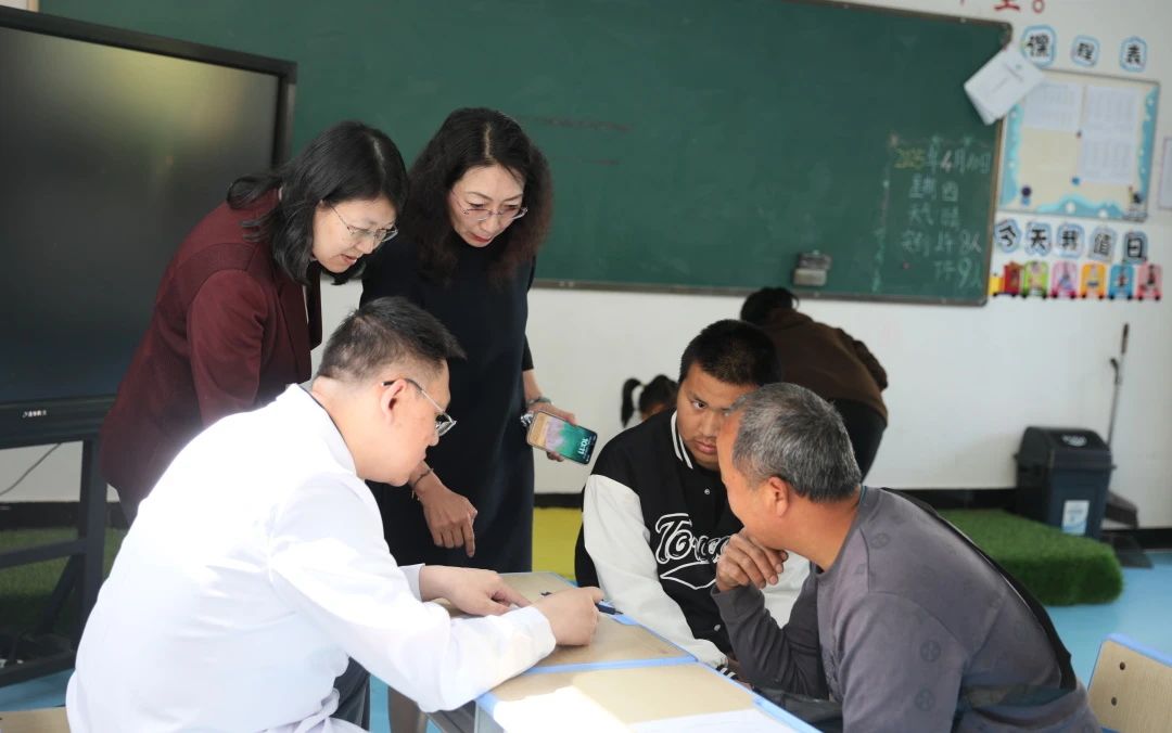 【沪上春风送希望 医者仁心护健康】jinnianhui今年会联合上海壹博医疗集团赴大理开展爱心义诊活动