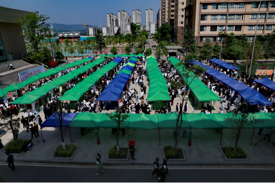 1682063625742010443.png image.png