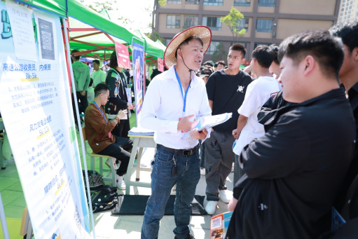 1682063951689019631.png image.png