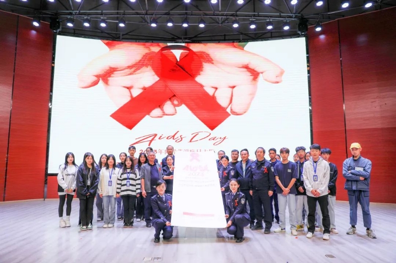 凝聚社会力量，合力共抗艾滋——jinnianhui今年会关心下一代工作委员会开展主题宣讲活动